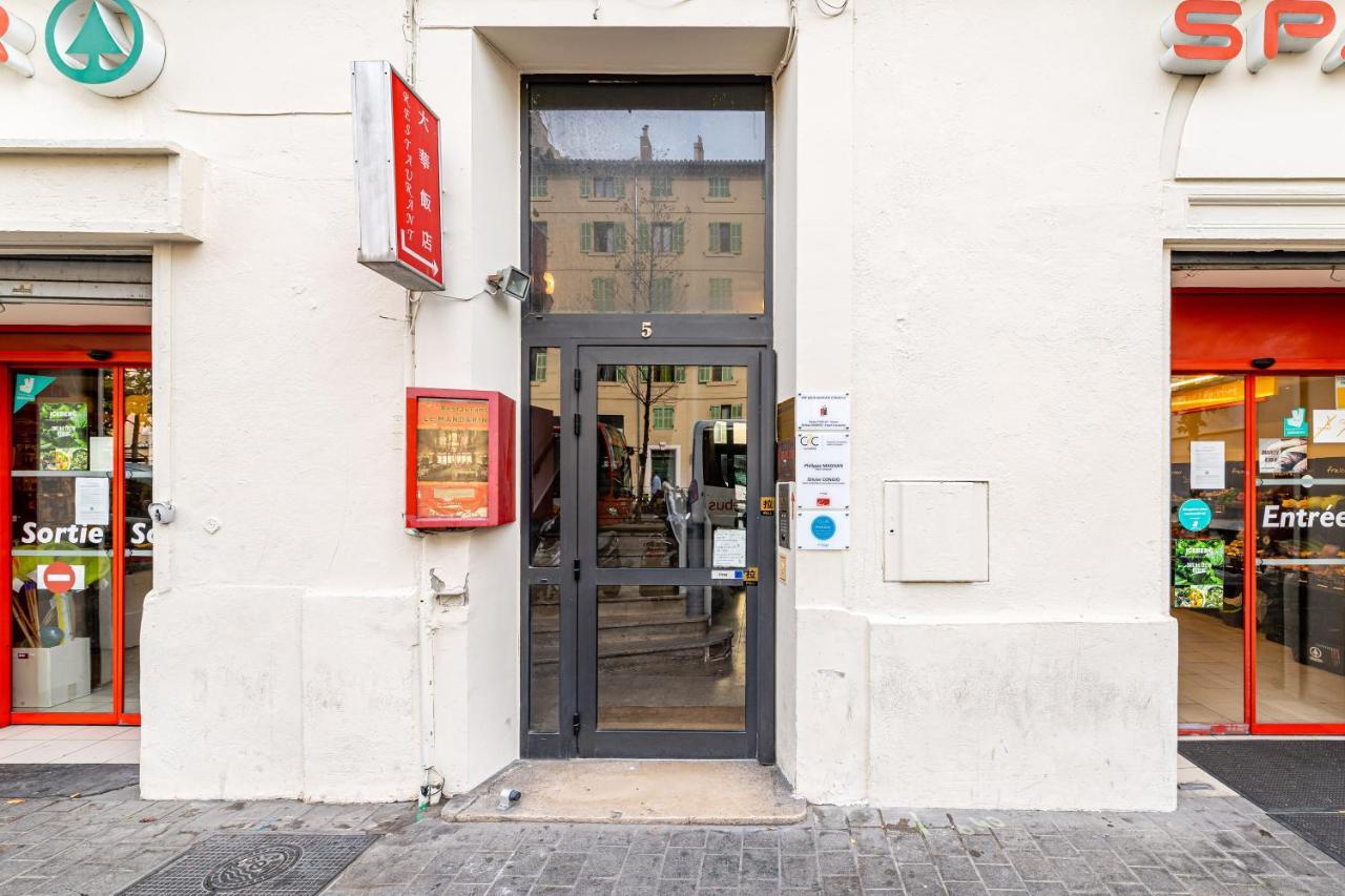 Shell, 120m Vieux-port, Clim Netflix Wifi Apartment *